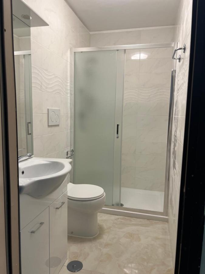 Roma Guest House ภายนอก รูปภาพ