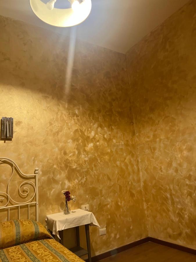 Roma Guest House ภายนอก รูปภาพ