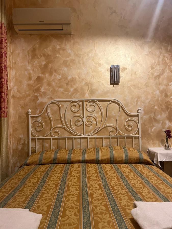 Roma Guest House ภายนอก รูปภาพ