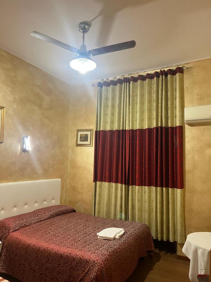Roma Guest House ภายนอก รูปภาพ