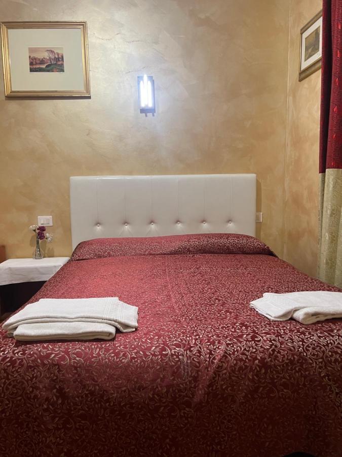 Roma Guest House ภายนอก รูปภาพ