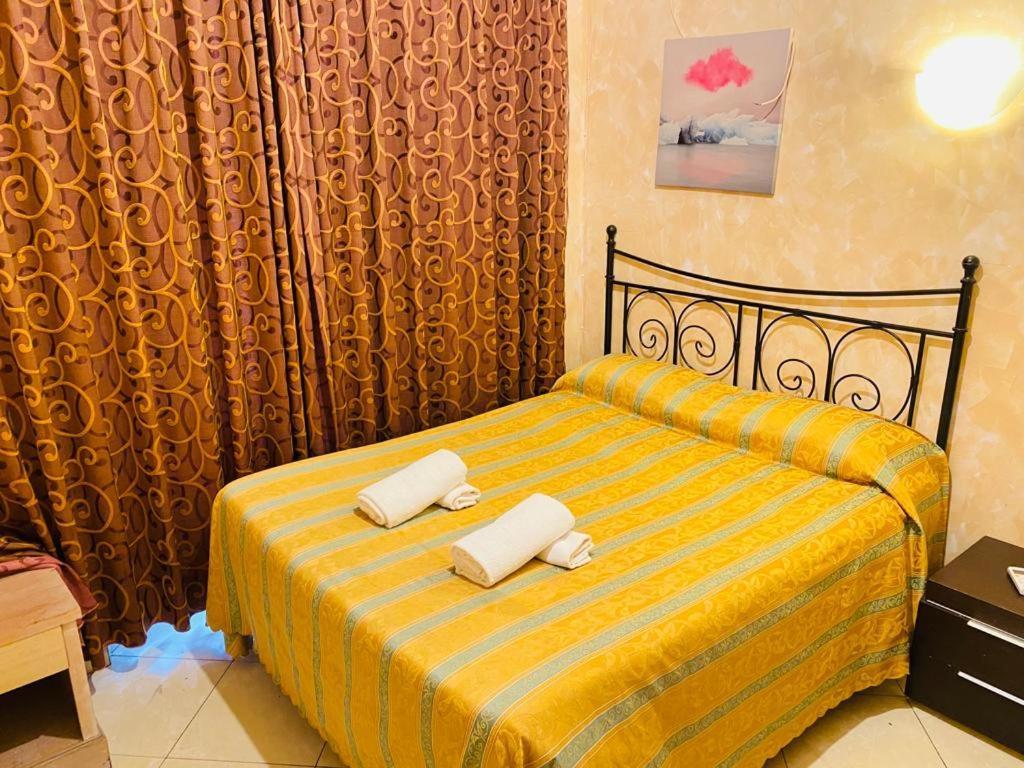 Roma Guest House ภายนอก รูปภาพ