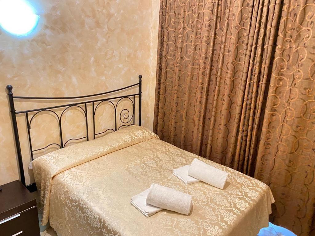Roma Guest House ภายนอก รูปภาพ